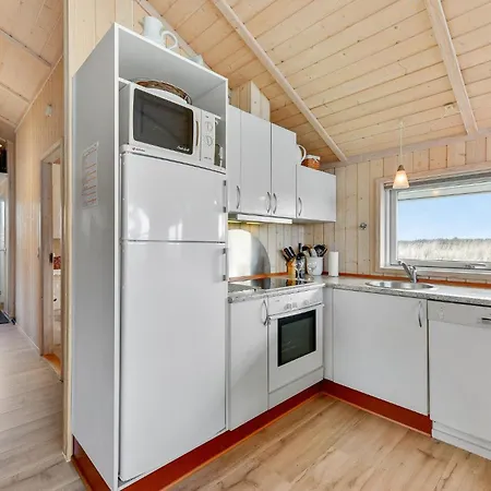 Beach Front Home In Ringkobing With Sauna بيت للعطل Ringkøbing