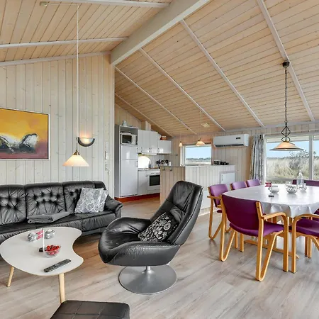 Beach Front Home In Ringkobing With Sauna * Ringkøbing